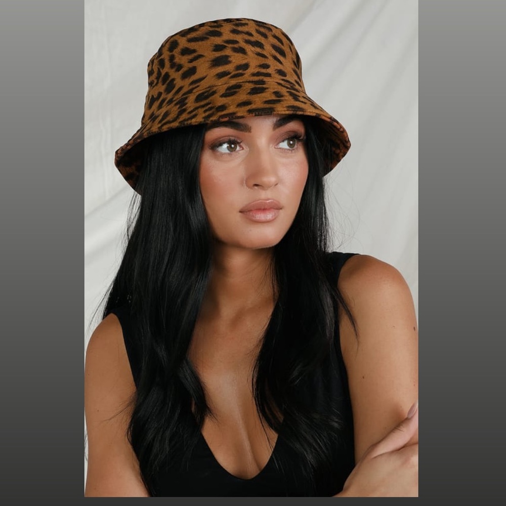 New - leopard bucket hat